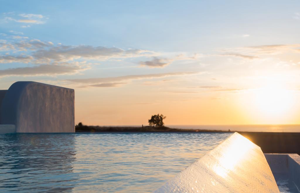 Azar Luxury Villas & Suites อิเมโรวิยอน ภายนอก รูปภาพ